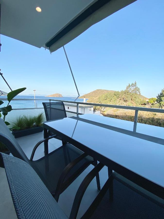 Seafront Apartment By C2C Architects Kalivia Thorikou Dış mekan fotoğraf